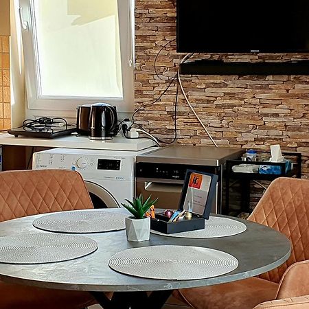 Hillside Garden Apartman Apartment Залакарос Екстериор снимка